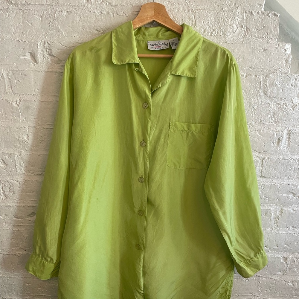 Vintage Diane Von Furstenberg 100% Silk Blouse